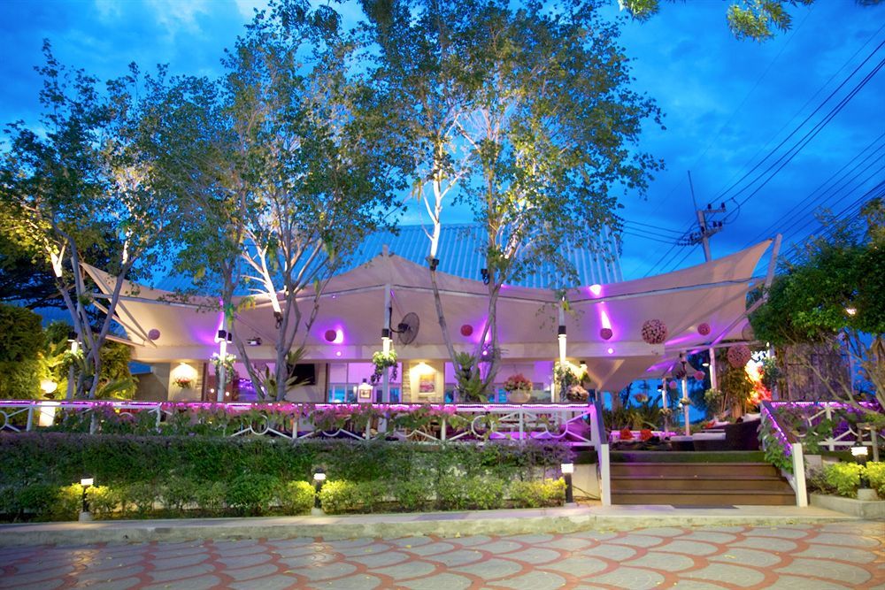 Charn Residence Bang Saen Exterior photo